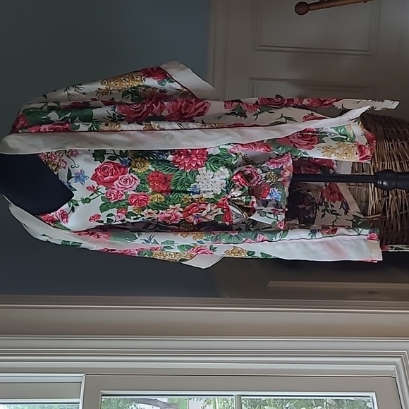 Cacique Intimates & Sleepwear Cacique Floral Lingerie Set 9s